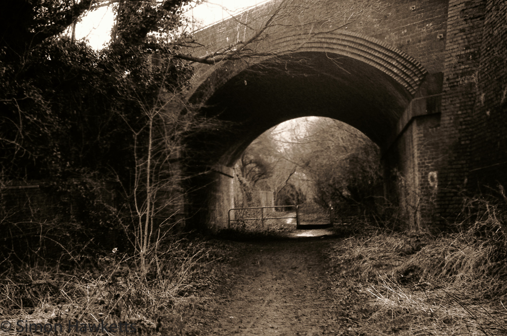 Yashica MG-1 sample pictures - Railway bridge