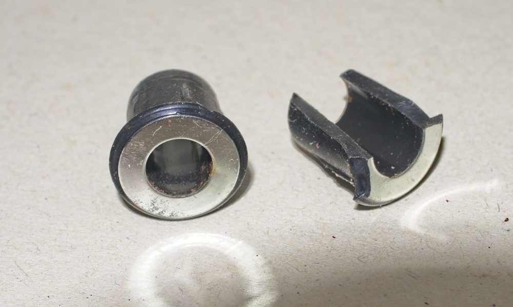 Ovation Applause AE-32 cracked and broken bushes